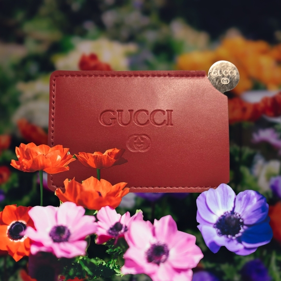 Undefined Accessories - 3.5' X 2.5 FASHIONABLE card Holder with mirror